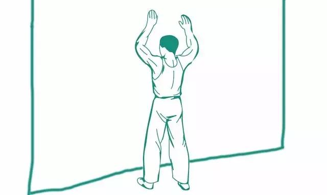 手脚冰凉后背肩疼是什么病,肩疼怕风怕冷是什么病