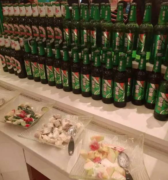 川王府餐厅,曾经的成都大白鲨海鲜自助餐厅