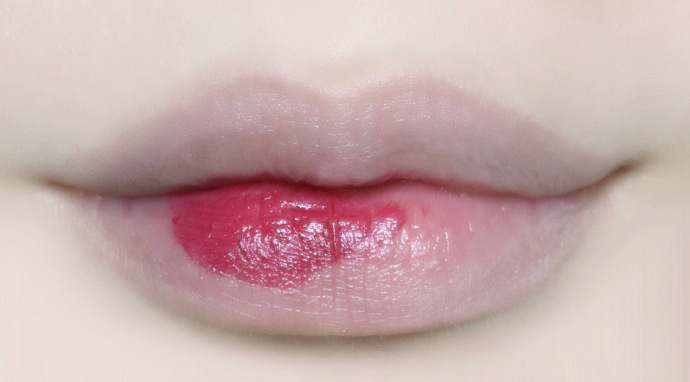 mac子弹头柔雾系列口红试色927,今年好看口红颜色