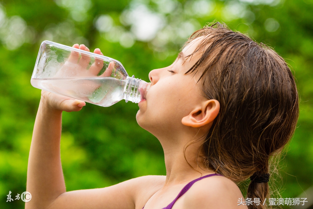 多喝热水就好了图片,多喝热水了解一下