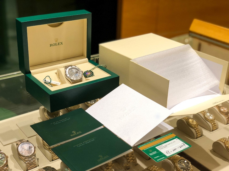 劳力士游艇名仕40mm上手效果,劳力士灰名仕游艇