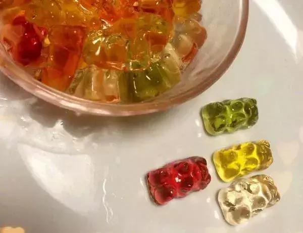 给你一颗醉熊糖，你敢吃吗？（三颗就让人不醒人事）