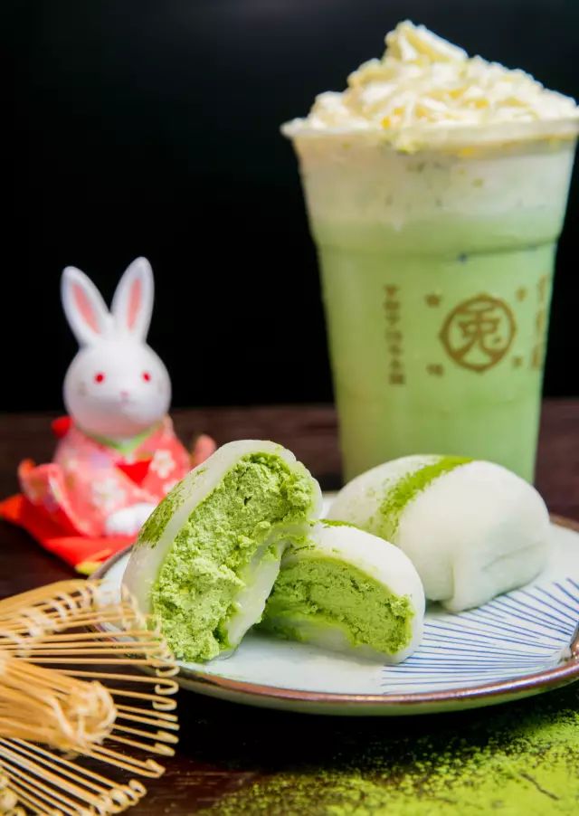 天津人为一只抹茶小兔几甘愿排大队！只为感受那恋爱般的甜度！