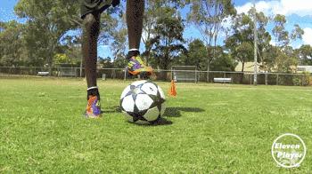 6-12岁足球训练教程控球,足球训练10个基本动作幼儿