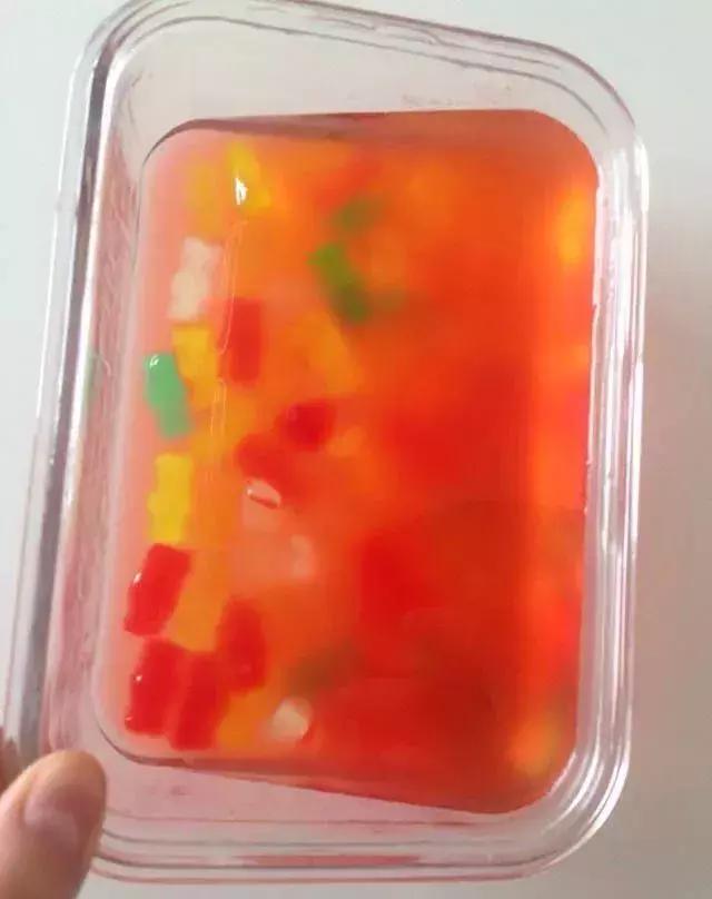 给你一颗醉熊糖，你敢吃吗？（三颗就让人不醒人事）