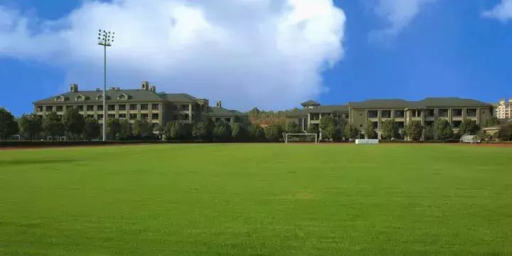 国米阿贾克斯16强,阿贾克斯足校