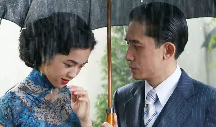 口红演变史的图片素材,口红种类