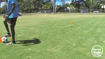 6-12岁足球训练教程控球,足球训练10个基本动作幼儿