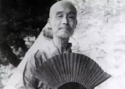 被誉为“神童”，风流嫖妓，张爱玲在他面前都自卑