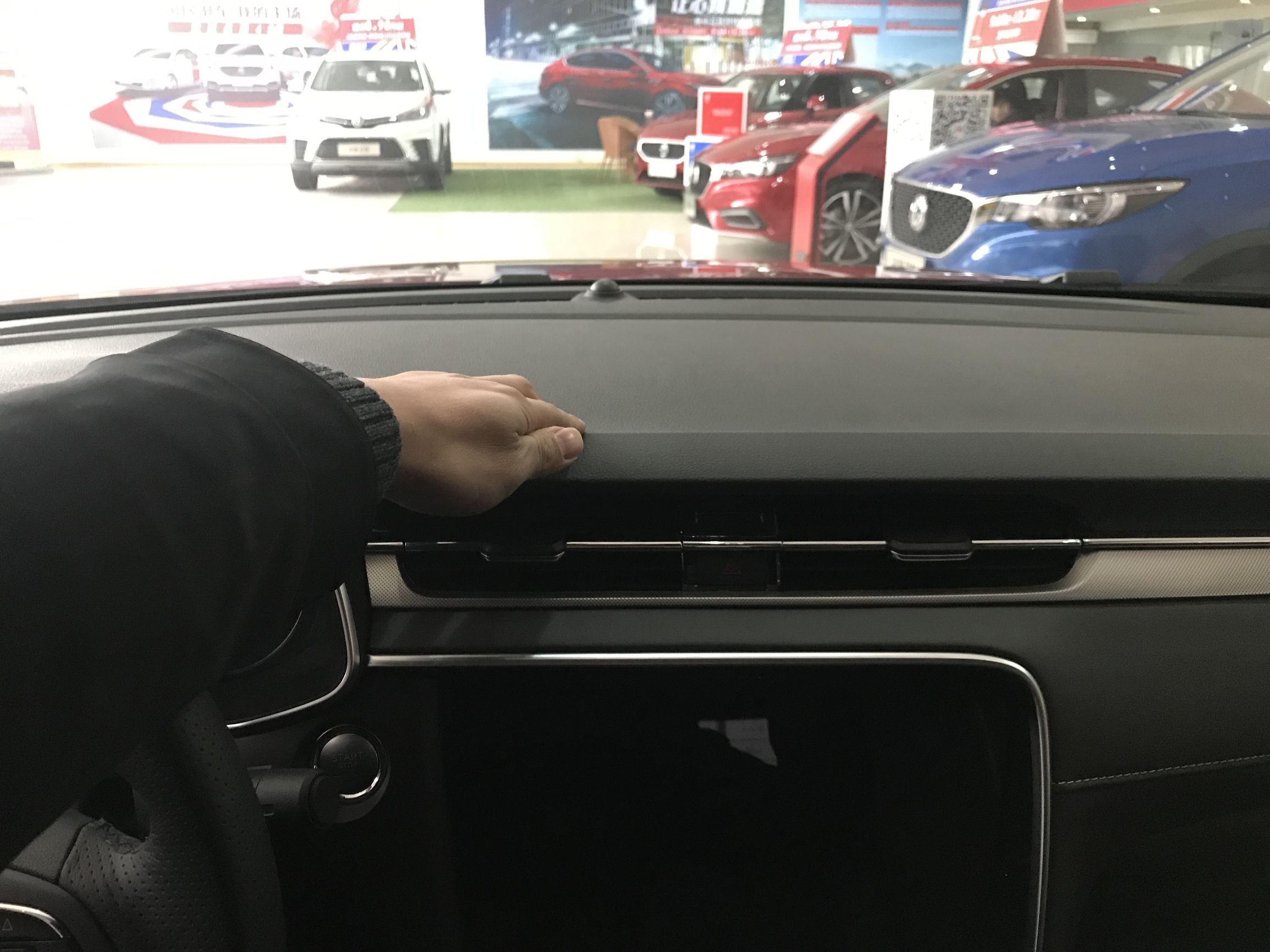 名爵6手动豪华第一视角,全新名爵6内饰体验