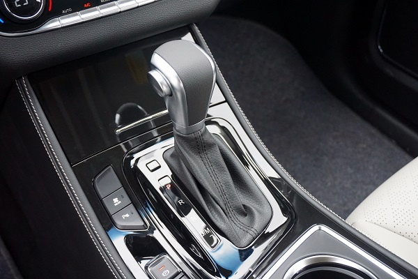 宝骏730cvt是自动挡还是手动,新款宝骏7301.5t双离合