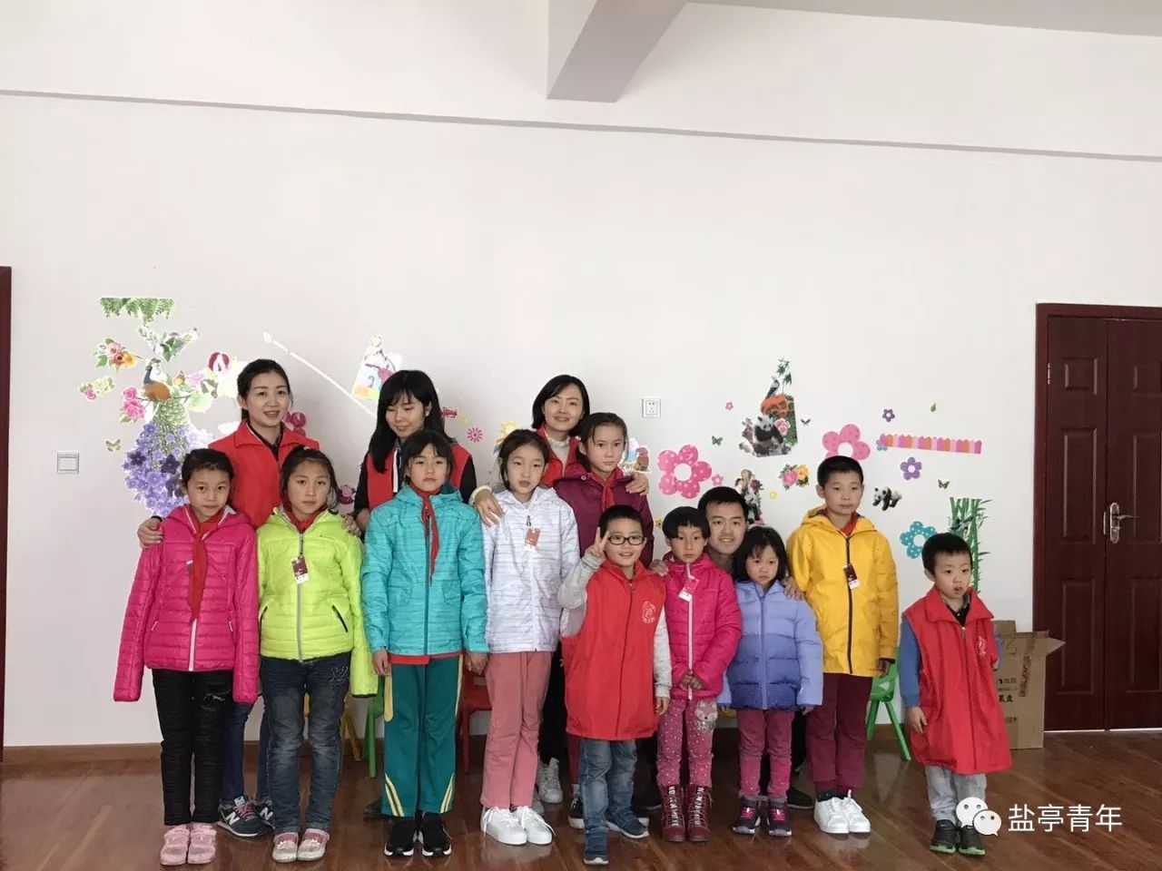 情暖冬日敬老志愿行,情暖初冬爱心助学