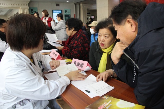 齐鲁医院青岛义诊,全国心衰日宣传