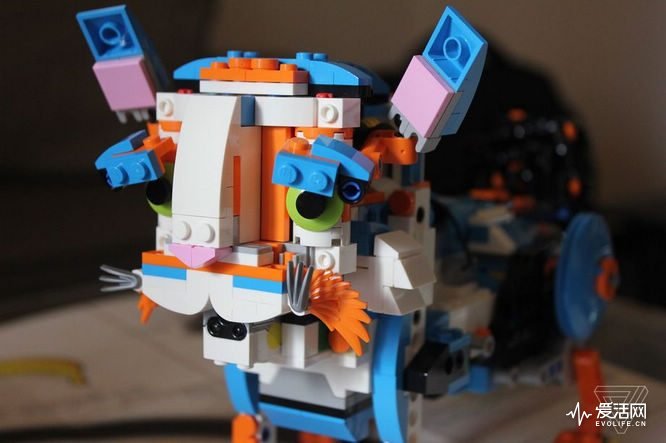 ces2017智能穿戴,乐高mindstorms第四代机器人