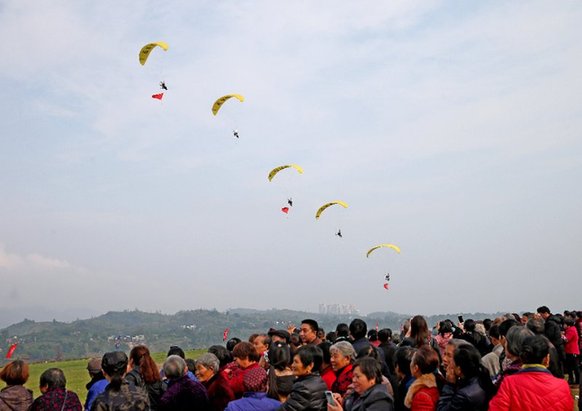 载人动力滑翔伞培训班,动力伞飞行员驾驶证