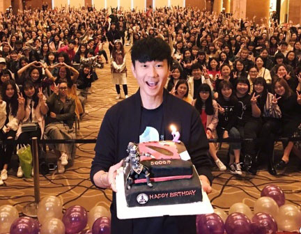 smg战队和平精英逆袭夺冠,smg林俊杰2018