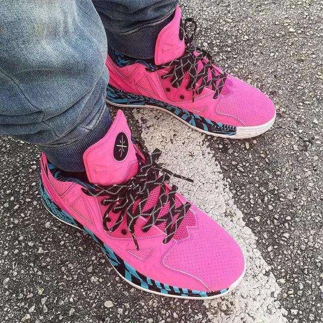 安踏和李宁谁销量高,李宁为什么比安踏便宜