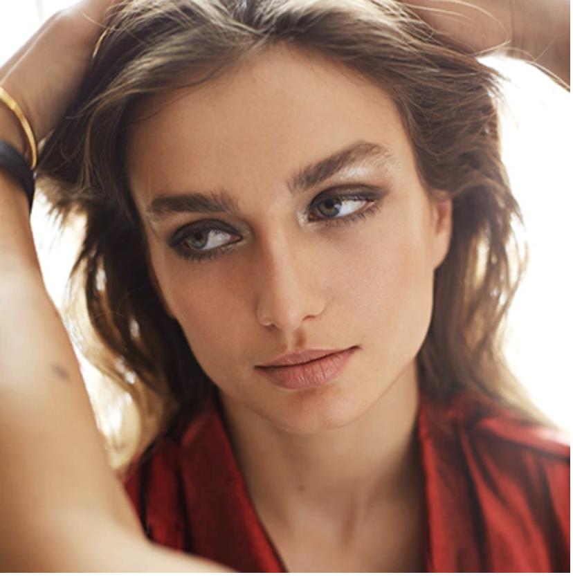 ysl和纪梵希哪个颜色好看点,纪梵希2021新年限定美妆