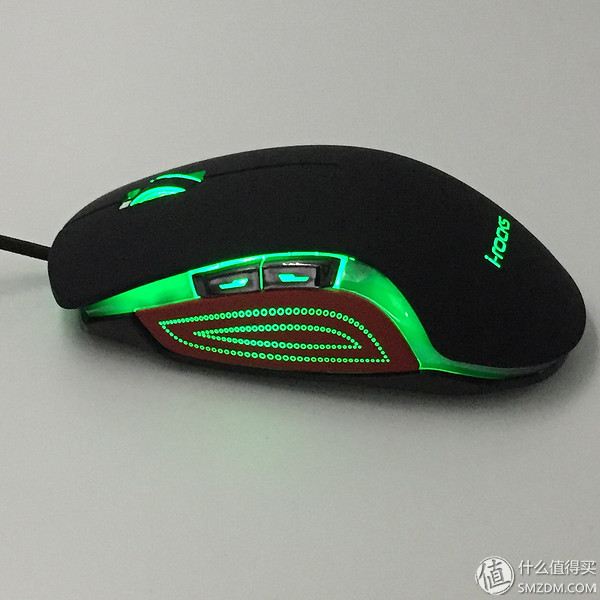 照片还是那个苍姐姐,但陪撸的鼠标却更”色”了I-ROCKSIM6幻彩翼评测,附苍姐签名照