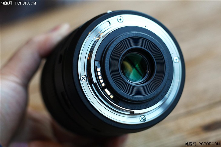 佳能eos80d拍照怎么样,七年前的佳能eos80d相机值得入手