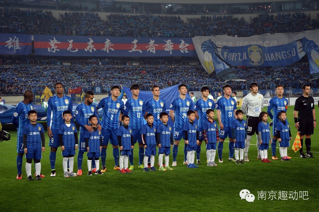 风雨无阻，苏宁小球童自信上岗！然而上岗前居然发生了这样的事