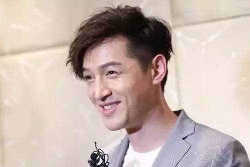 胡歌：你们男神又要歇“产”假了，目前就等床头那部戏了
