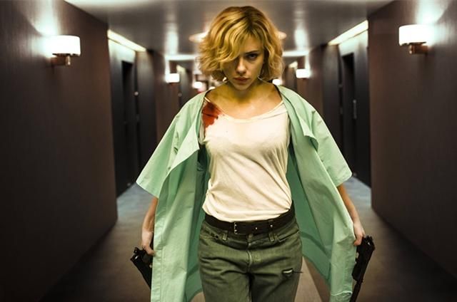 被陌生人强行拖拽,女孩被陌生人强行拖拽怎么办