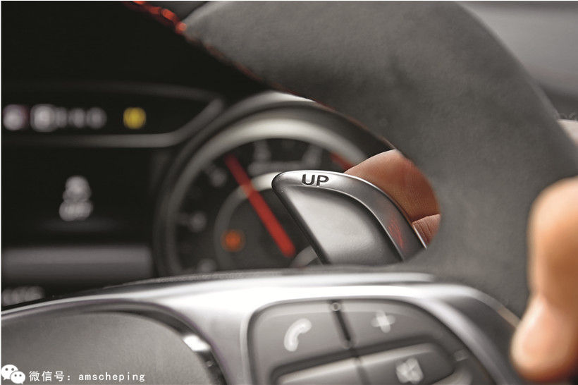 奔驰小钢炮amga45s爆改,奔驰小钢炮amga45原厂排气