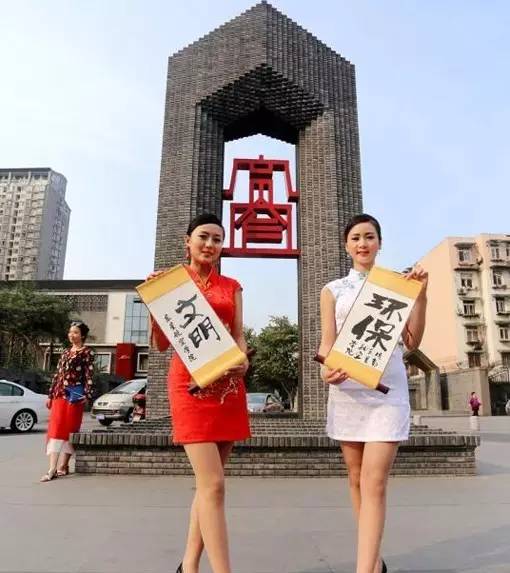 空姐旗袍亮相,虹桥机场空姐旗袍快闪