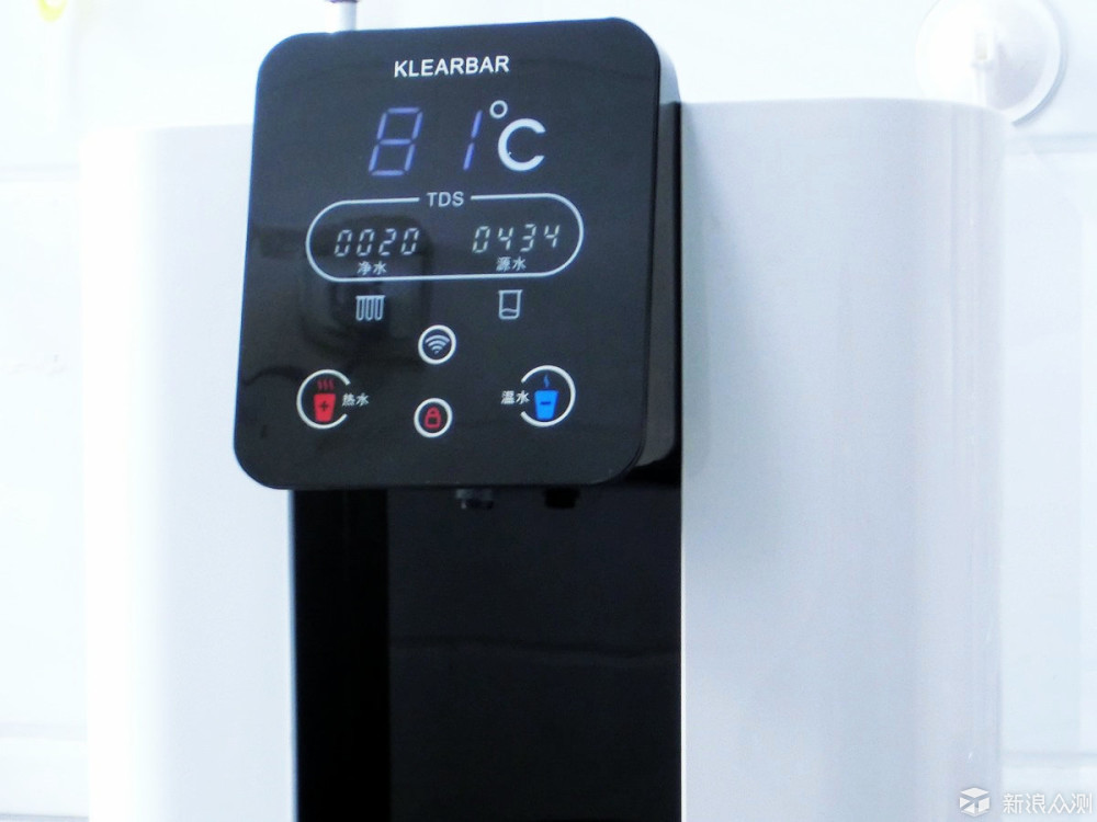 进口智能净水器,最新款的恒温净水器