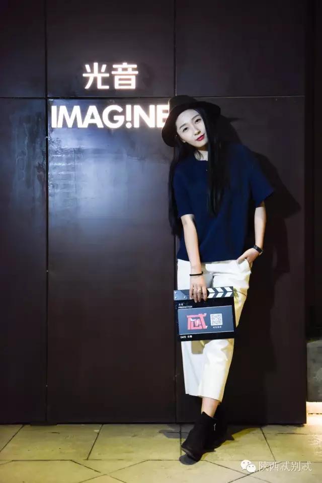 说出你们在酒吧被撩的经历？我面膜笑裂了！丨谁是忒色街拍NO.