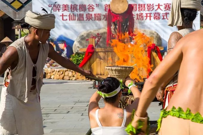 北方人第一次来三亚吃海鲜,一个人在三亚吃海鲜自助