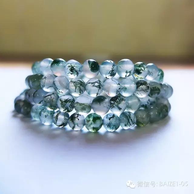 河塘水上面飘的白色的是什么,水草天丝玛瑙