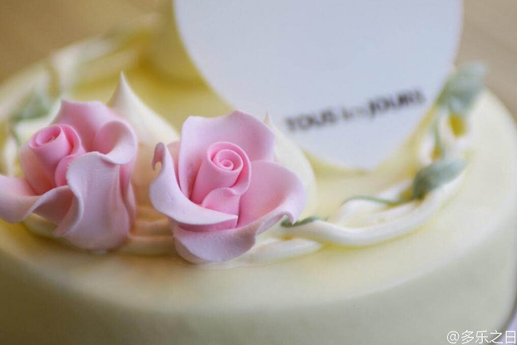 都教授代言服装,都教授北京现代广告