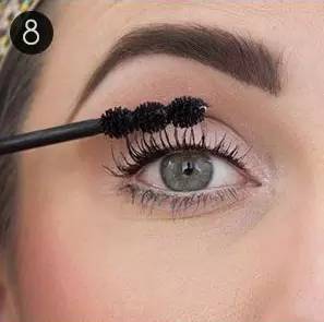 大眼睛女生怎么化妆最合适,大眼睛怎么画眼妆干净