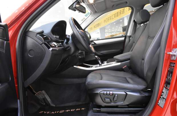 2013年宝马x3红色二手车报价,二手宝马x32015款