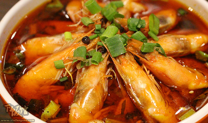 天气这么热姐妹们去哪里玩,天气那么热怎么先跟女孩聊天