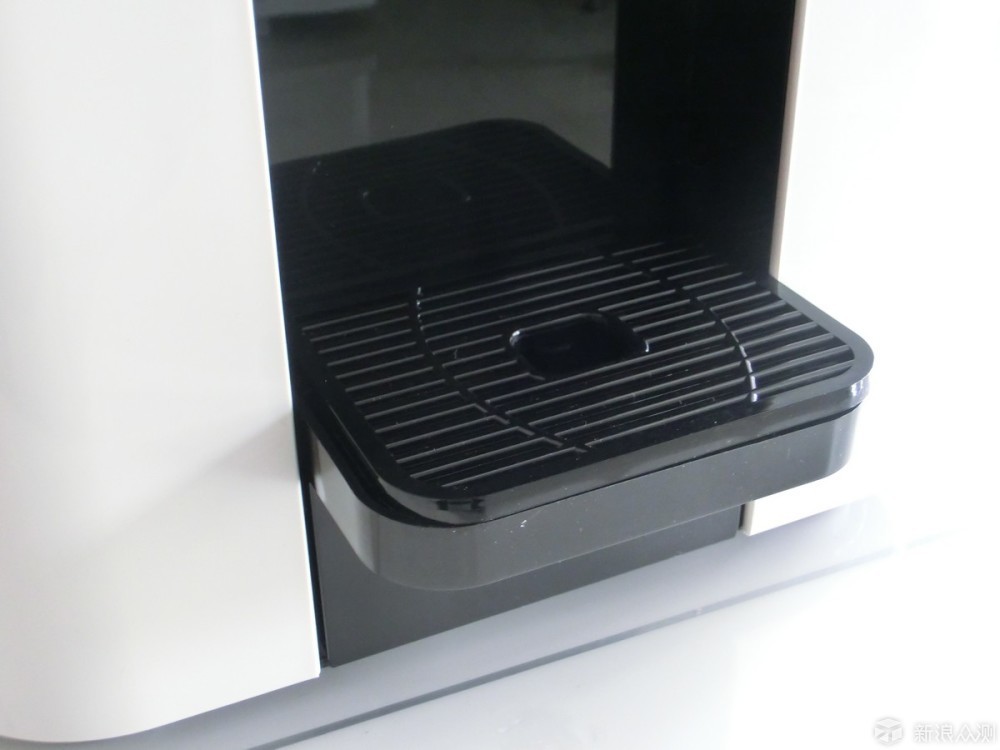 进口智能净水器,最新款的恒温净水器