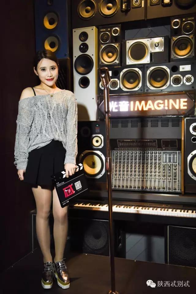 说出你们在酒吧被撩的经历？我面膜笑裂了！丨谁是忒色街拍NO.