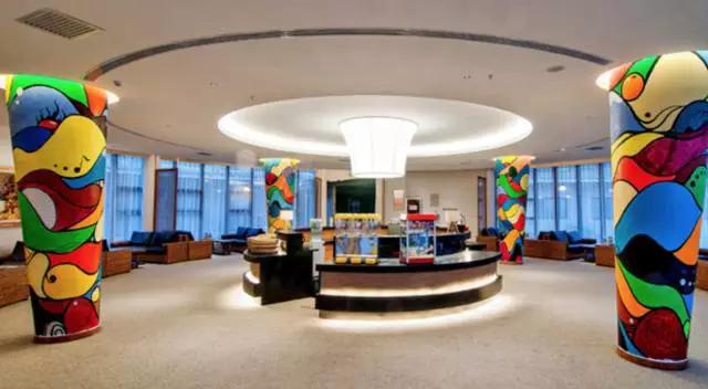 太白山凤凰温泉带住宿价目表,宝鸡太白山凤凰温泉有室内温泉吗