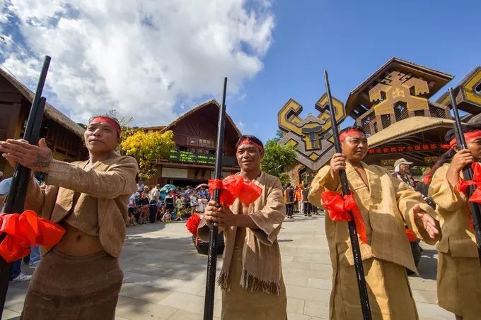 北方人第一次来三亚吃海鲜,一个人在三亚吃海鲜自助