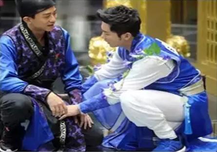 跑男第9期同款鞋,跑男最新的一期洞洞鞋