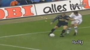 外星人罗纳尔多逆天动作,外星人罗纳尔多足球10大经典镜头