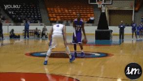 利用运球节奏过人,足球利用节奏过人