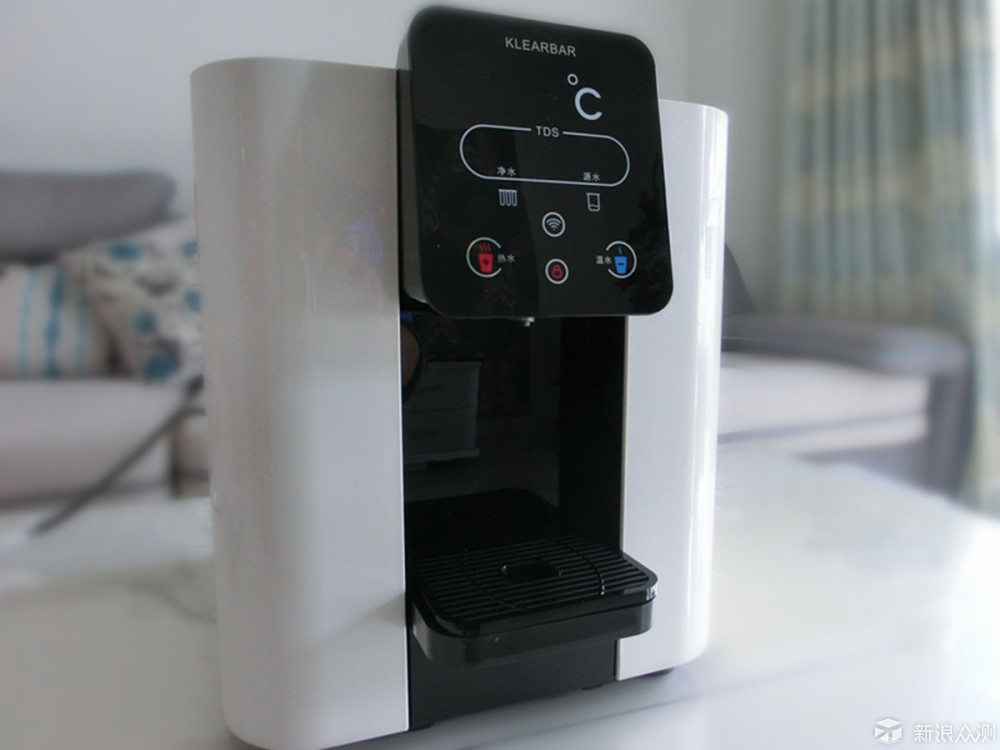 进口智能净水器,最新款的恒温净水器