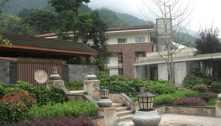 彭州龙门山宝山村,成都彭州白水河宝山村