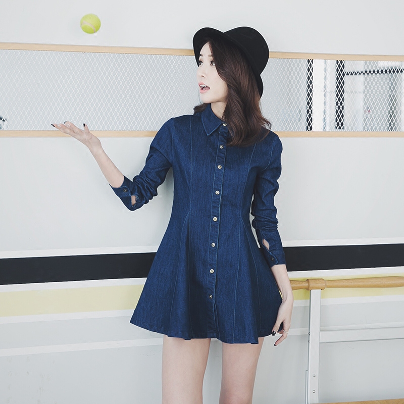 牛仔背带裤搭配时尚 (三木牛仔时尚搭配)