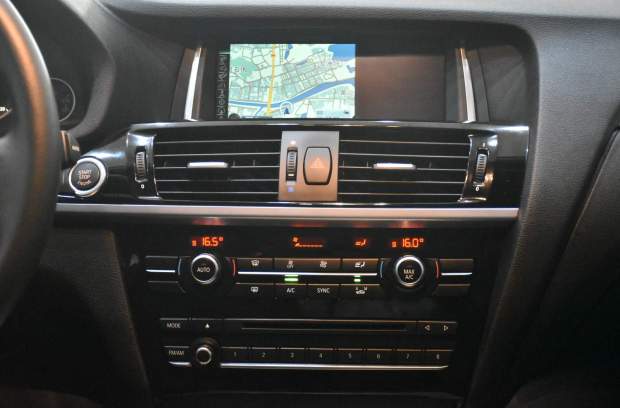 2013年宝马x3红色二手车报价,二手宝马x32015款