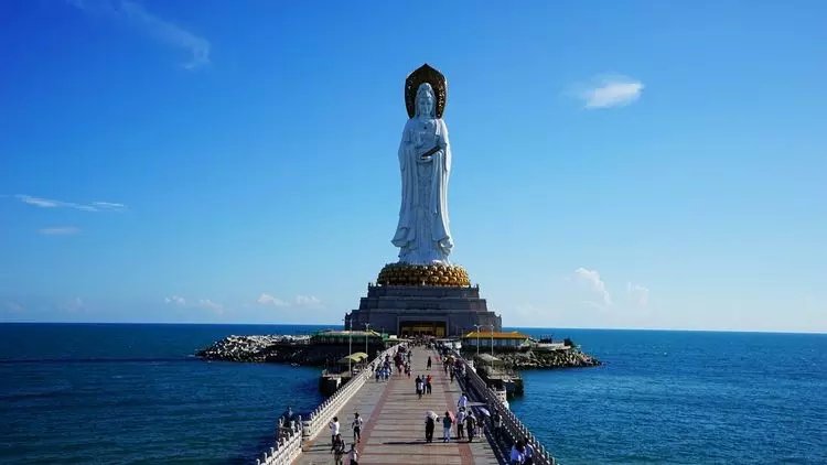 北方人第一次来三亚吃海鲜,一个人在三亚吃海鲜自助