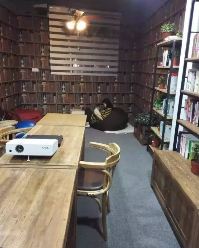 中国最美书店海岱楼钟书阁,上海钟书阁哪家最美